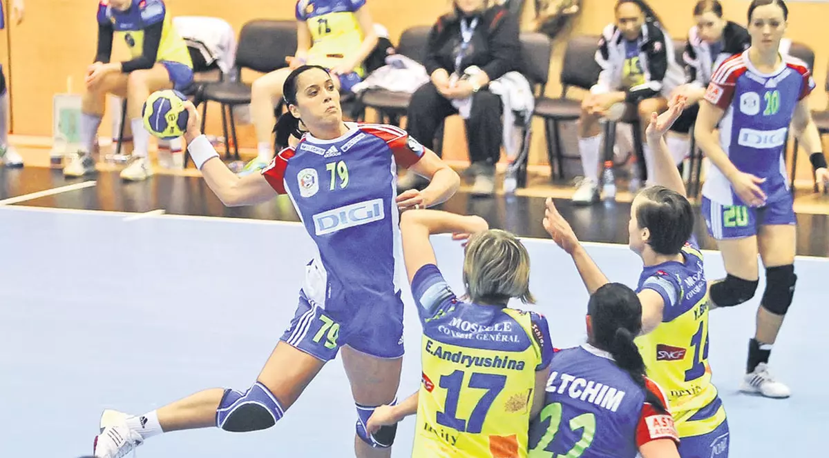 Mariana Târcă îi doreşte naţionalei feminine de handbal să aibă un parcurs cât mai lung la Mondialele | INTERVIU