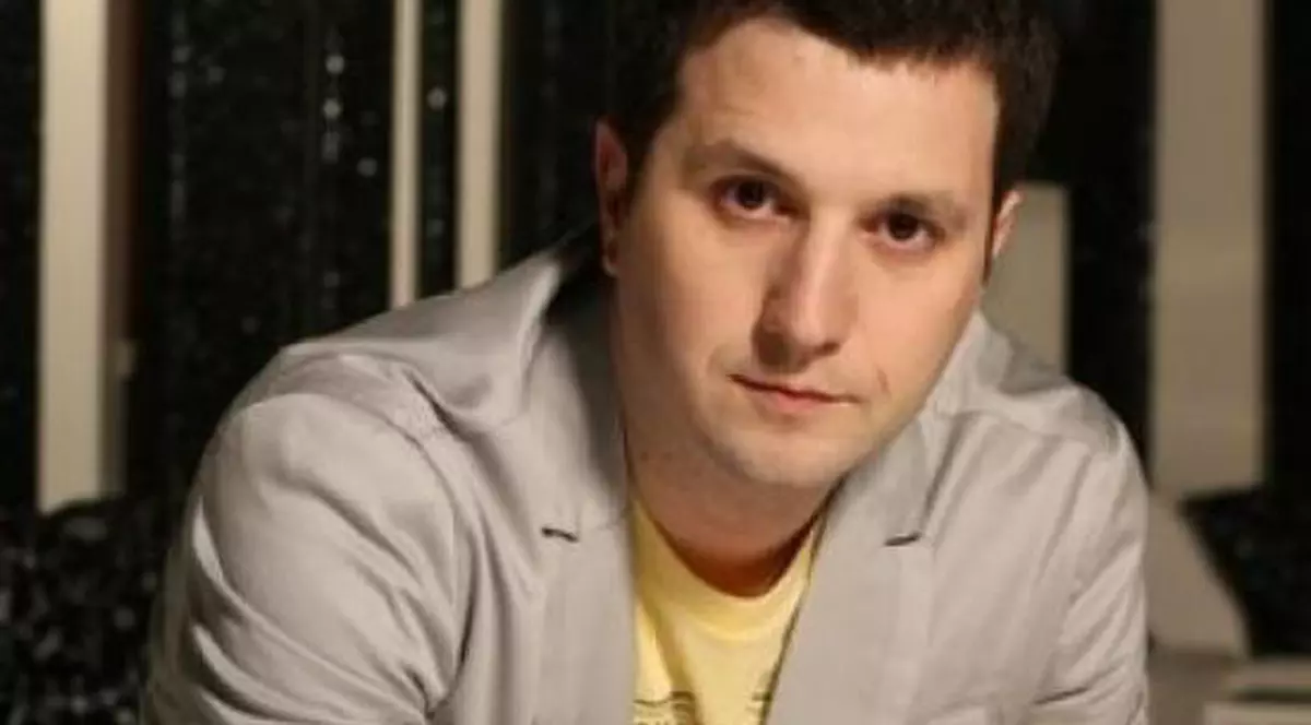 Andi Moisescu, ŢINTUIT PE PATUL DE SPITAL: "Mi-am bătut joc de corpul meu"