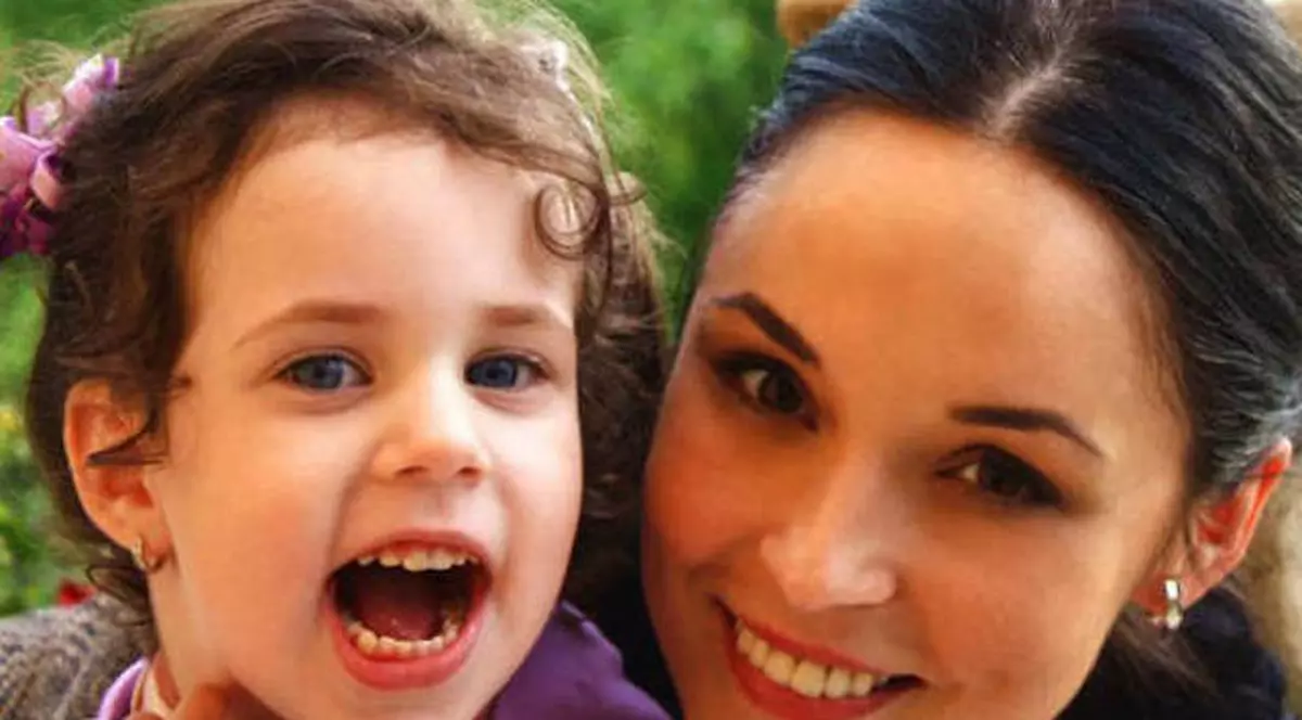 Ştefan Bănică Jr. ARE DE CE SĂ FIE GELOS! Violeta, fetiţa lui, este TERIBIL DE AFECTUOASĂ cu iubitul turc al Andreei Marin. I-a făcut O ADEVĂRATĂ DECLARAŢIE DE IUBIRE lui Tuncay! FOTO