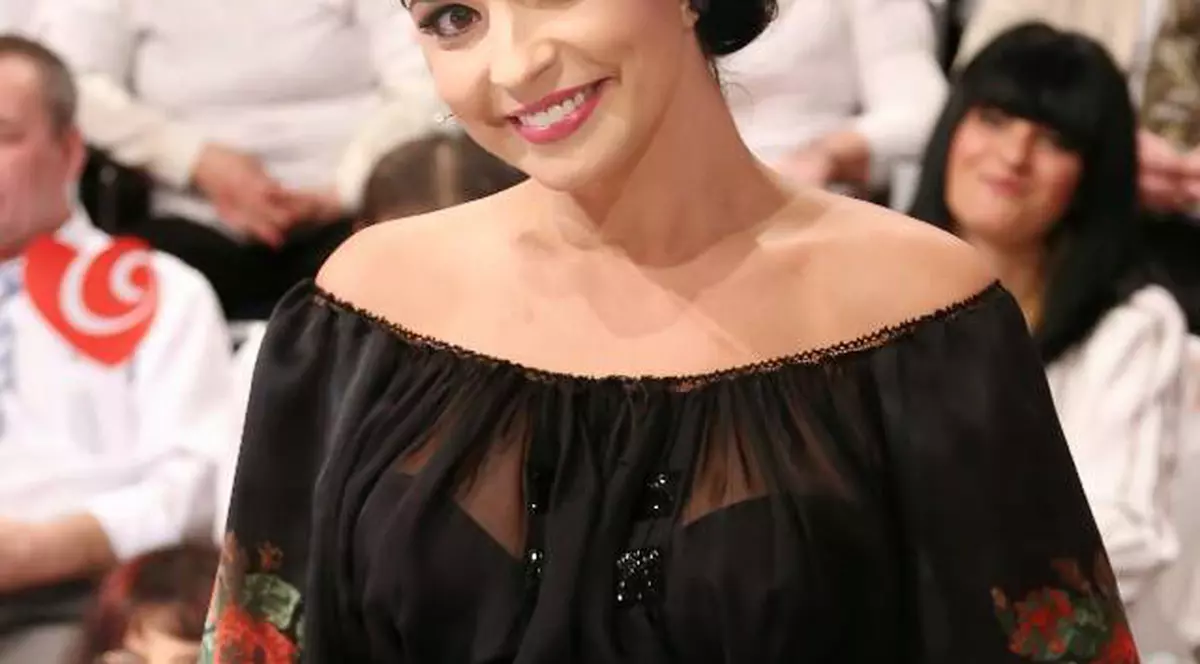 Andreea Marin ÎŞI SĂRBĂTOREŞTE ZIUA DE NAŞTERE ÎN DIRECT! Uite care este CADOUL PE CARE ŞI-L DOREŞTE