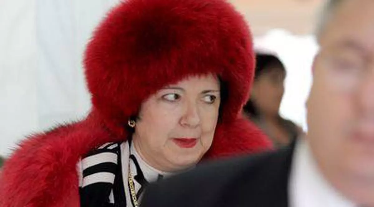 Încă un procuror va fi judecat pentru corupţie! Angela Nicolae, acuzată că lua banii prin intermediul fiului său