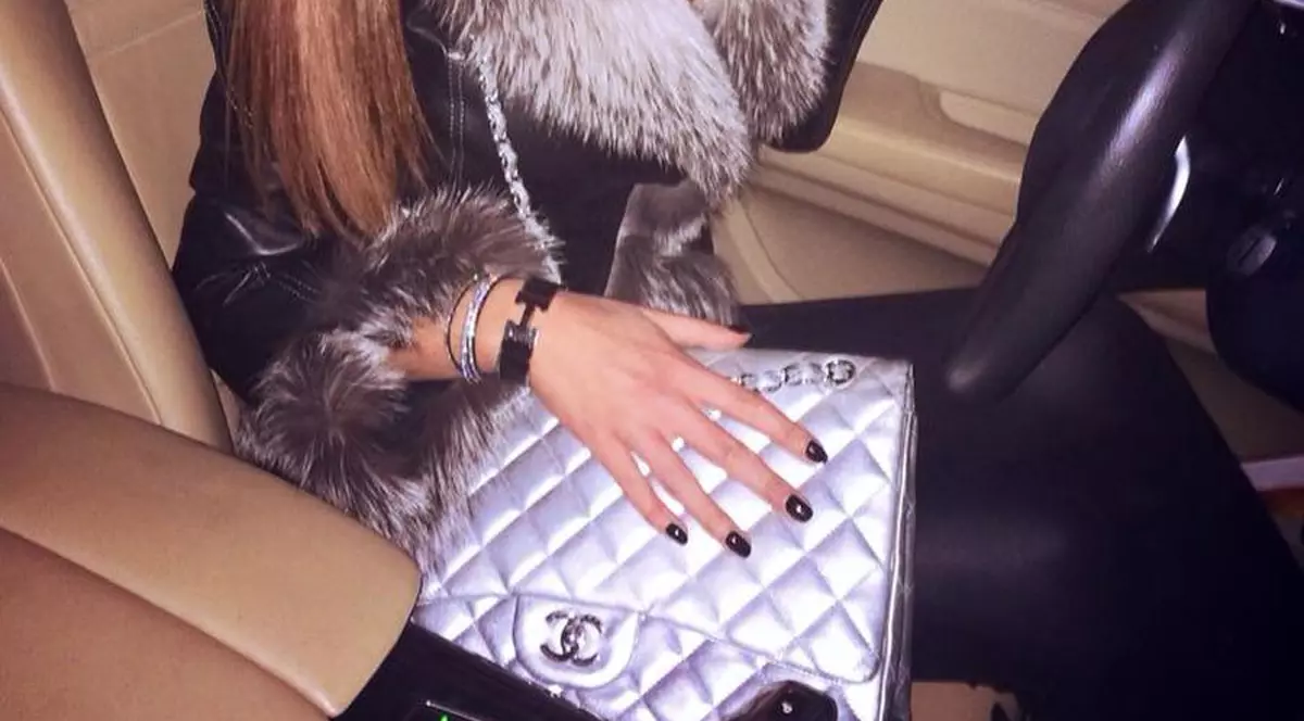 A VENIT MOŞUL LA BIANCA DRĂGUŞANU! UITE CE I-A ADUS! MULTE FEMEI O VOR INVIDIA!