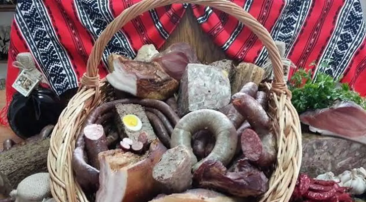 Preparate din porc crescut natural în Moldova