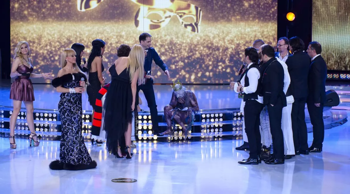 Gollum, din "Stăpânul inelelor", pe scenă, la Revelionul Antenei 1! UITE CUM AU REACŢIONAT ARTIŞTII 