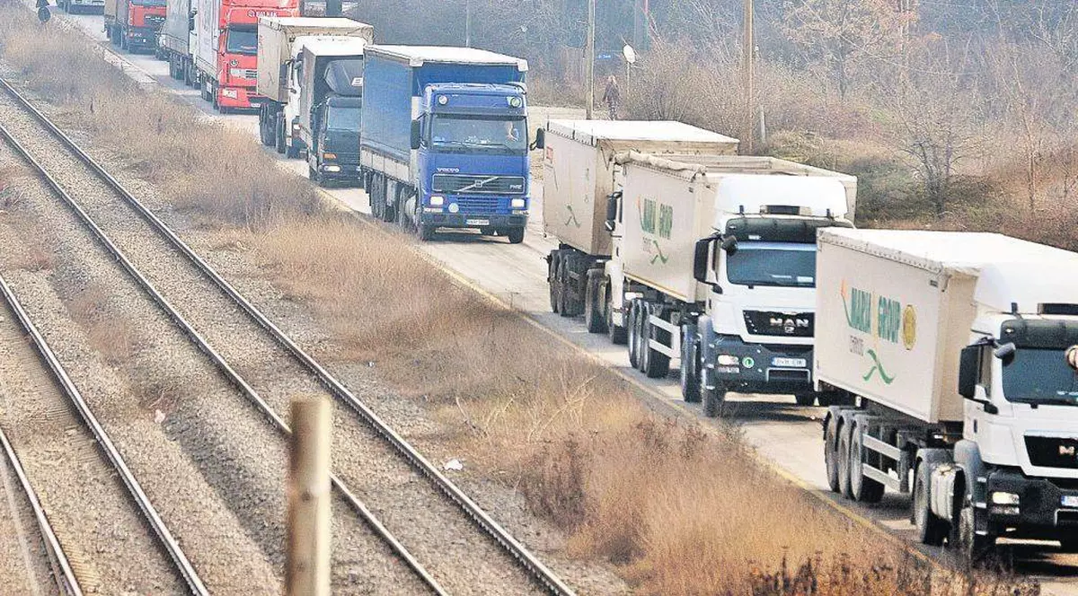 Vreţi să mergeţi în BULGARIA DE SĂRBĂTORI? Iată pe ce DRUMURI sunt RESTRICŢII DE CIRCULAŢIE!