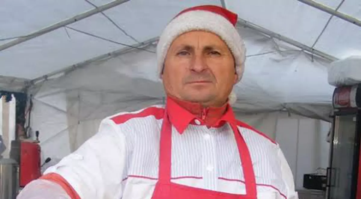 Peşte şi legume pe grătar la târgul boieresc din centrul Bucureştiului