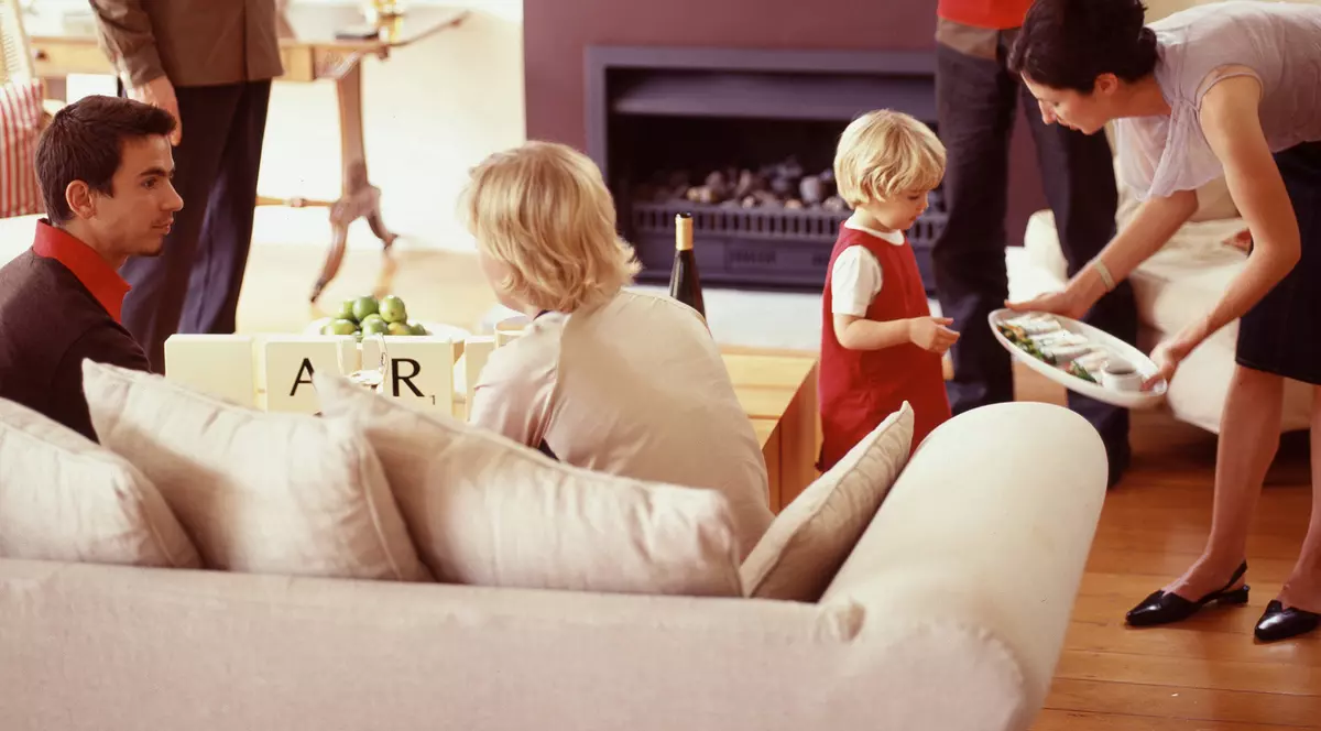 CE SĂ FACI sau SĂ NU FACI în NOAPTEA DINTRE ANI şi ÎN PRIMA ZI a lui 2014. TRADIŢII şi SUPERSTIŢII pe care SĂ LE RESPECŢI pentru un AN PERFECT