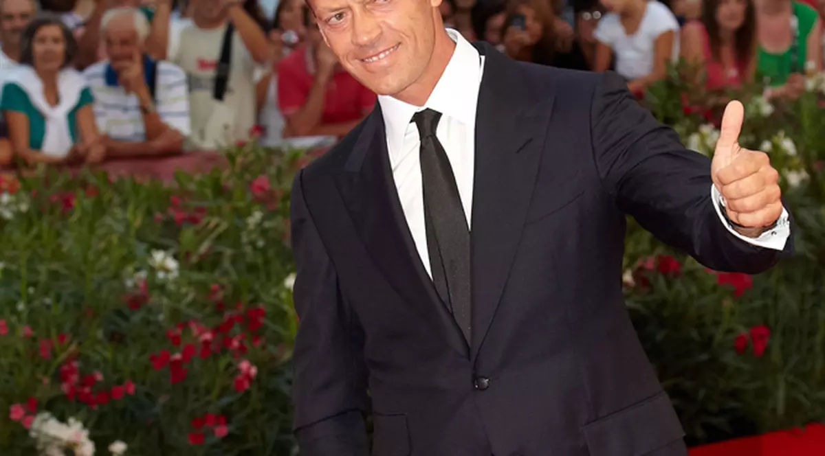 Cel mai mare star XXX al Italiei, Rocco Siffredi, vrea să îl relanseze pe Berlusconi