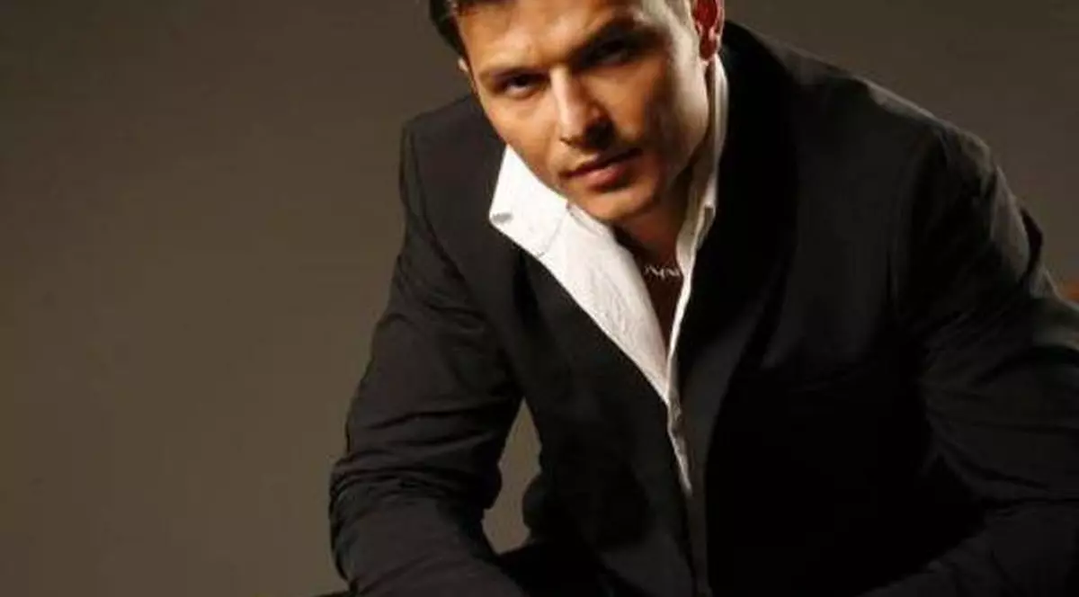 LIVIU VÂRCIU E DEPRIMAT! UITE CE ŞI-A LUAT CA SĂ SCAPE DE STARE!