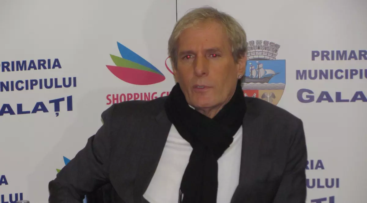 MICHAEL BOLTON a ajuns la GALAȚI, dar nu vrea să audă de MÂNCĂRURILE TRADIȚIONALE ROMÂNEȘTI. "Poate doar dacă nu știu ce mănânc"