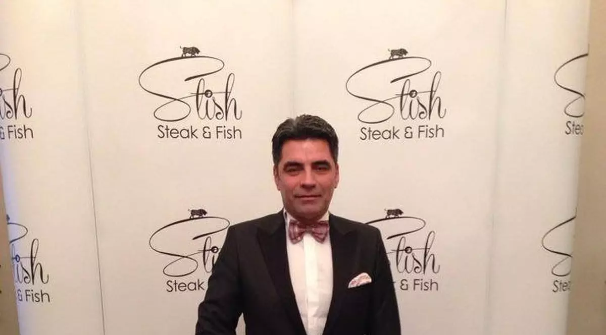 CE MÂNDRU E MARCEL TOADER! CA UN PRINŢ, CU FINA ŞI FIUL LUI!