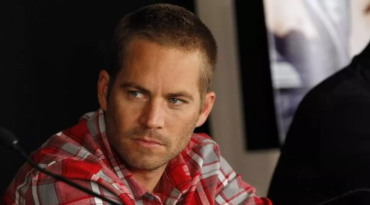 Nu el trebuia să fie ÎN PORSCHE! Iată cum a ajuns Paul Walker ÎN MAŞINA MORŢII! 