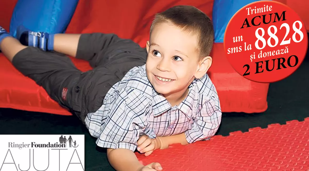 Dar din dar se face Raiul! Părinţii altui micuţ bolnav i-au dăruit lui Mihai 4.000 € din donaţia primită pentru propriul copil