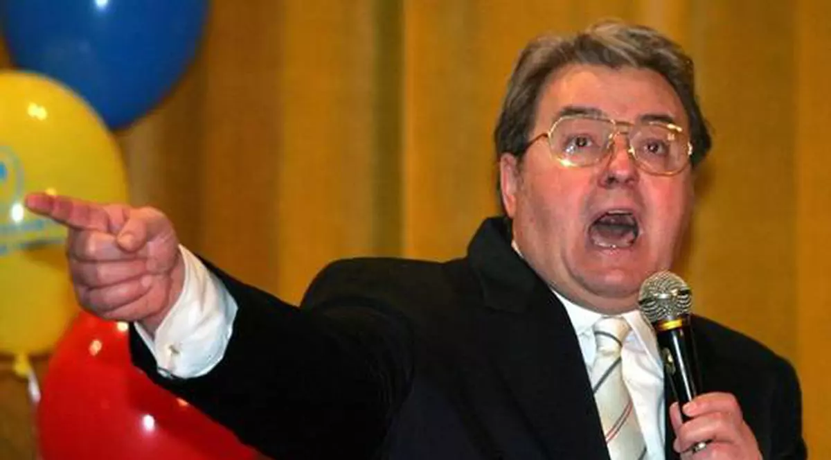 Vadim Tudor nu scapă de greşelile trecutului. Vezi de ce a fost chemat europarlamentarul la parchet