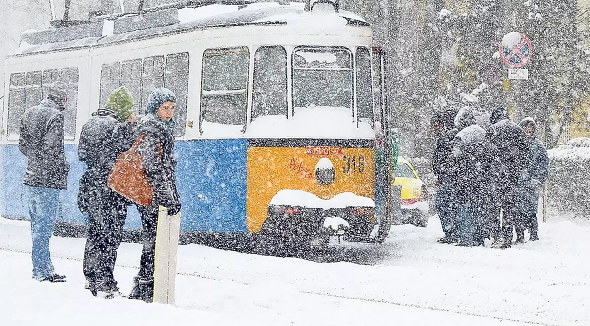 Meteorologii ne avertizează: Vine URGIA în toată ţara!