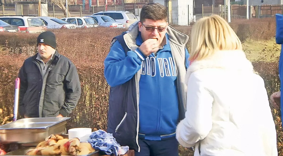 Pustai a driblat trichineloza! Antrenorul Pandurilor se putea îmbolnăvi grav la festivalul de folk «Porc bun»