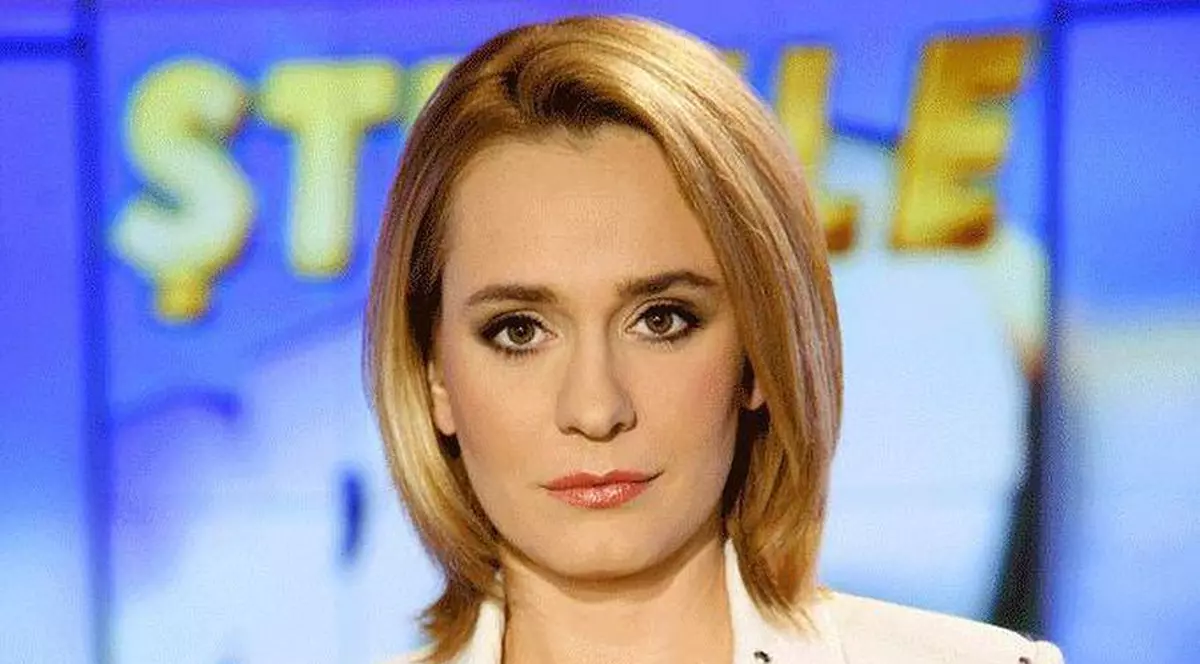 ANDREEA ESCA FACE CEVA CE URĂŞTE! CERE AJUTORUL FANILOR CA SĂ NU ABANDONEZE DIN PRIMA!