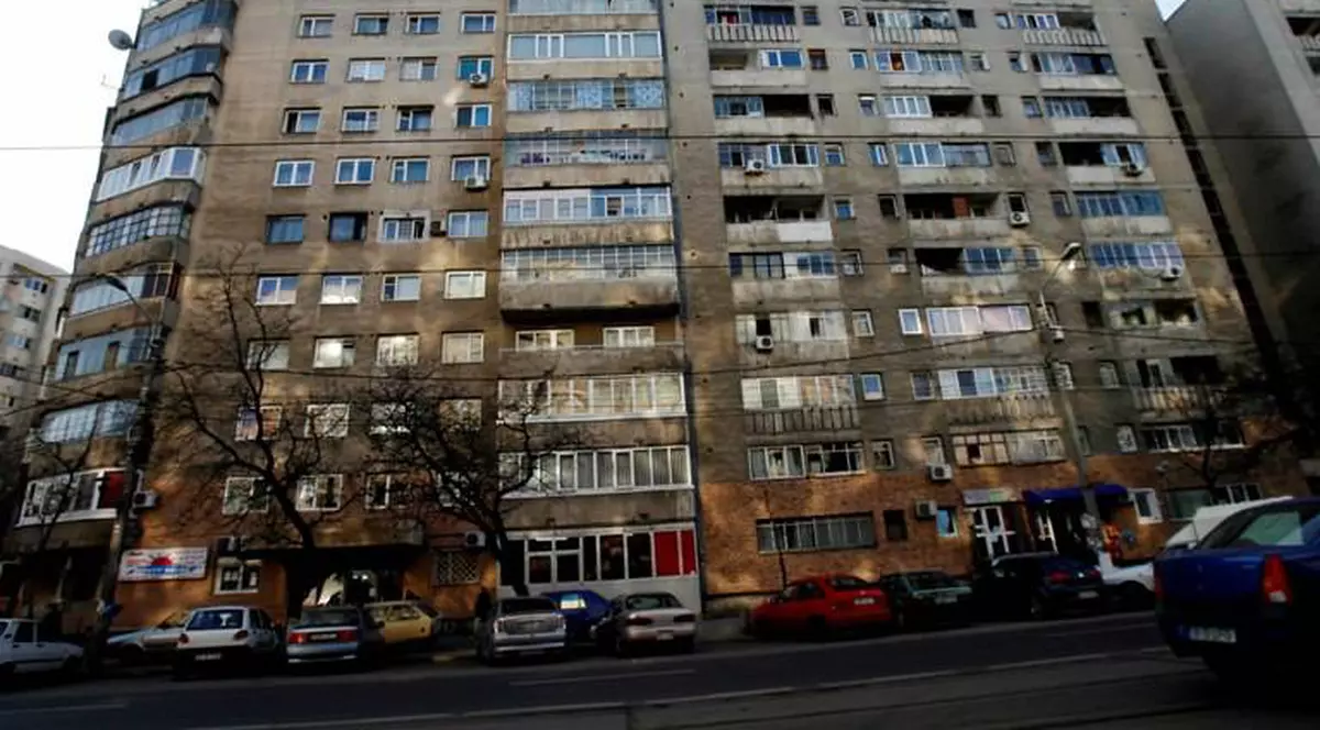 Vrei să-ţi cumperi casă? Vezi cât costă apartamentele executate silit, scoase la licitaţie de bănci