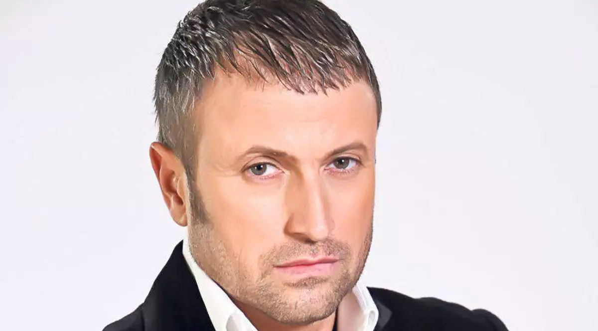 CĂTĂLIN BOTEZATU RUPE TĂCEREA! Trece prin cele mai grele momente ale vieţii! Iată ce are de spus despre asta!