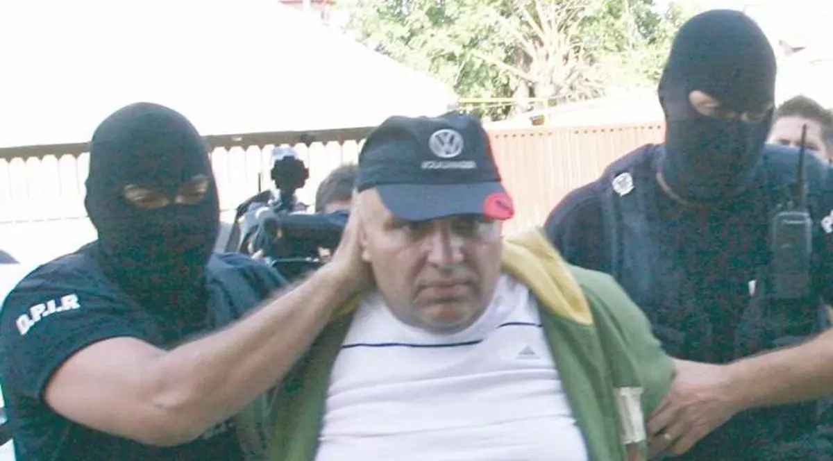 Fane Căpăţână, arestat după ce păcălit un comerciant cu o legitimaţie falsă de poliţist