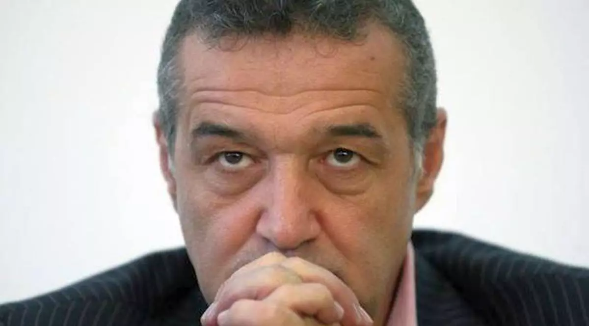 Gigi Becali, afectat de viaţa în închisoare! Primele imagini cu patronului Stelei purtând GULER CERVICAL la tribunal | FOTO