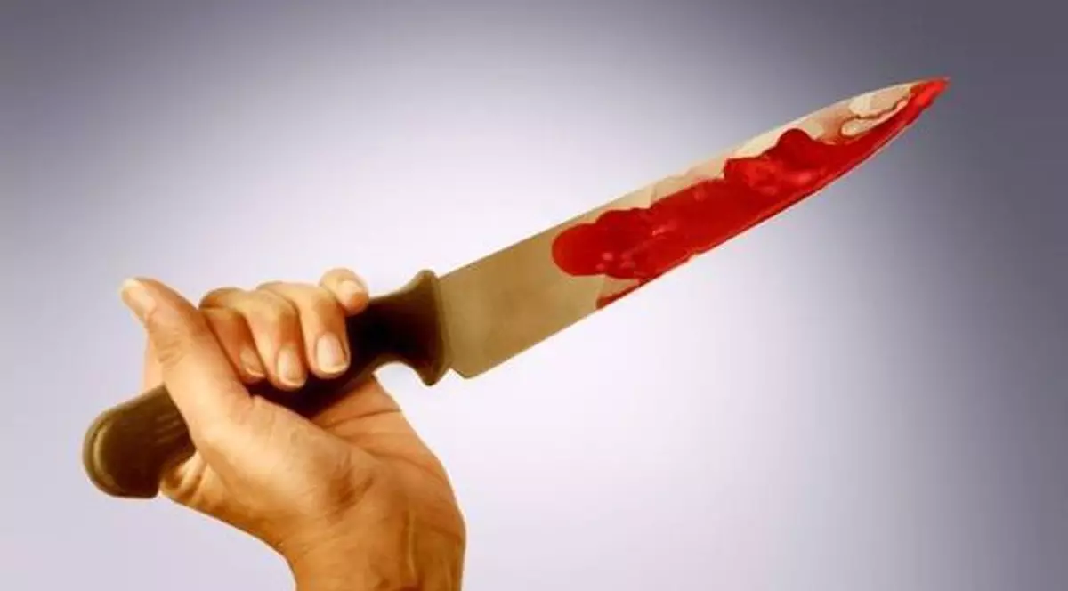 ŞOCANT | Şi-a înjunghiat copiii ca să scoată «DIAVOLUL» din ei! VIDEO