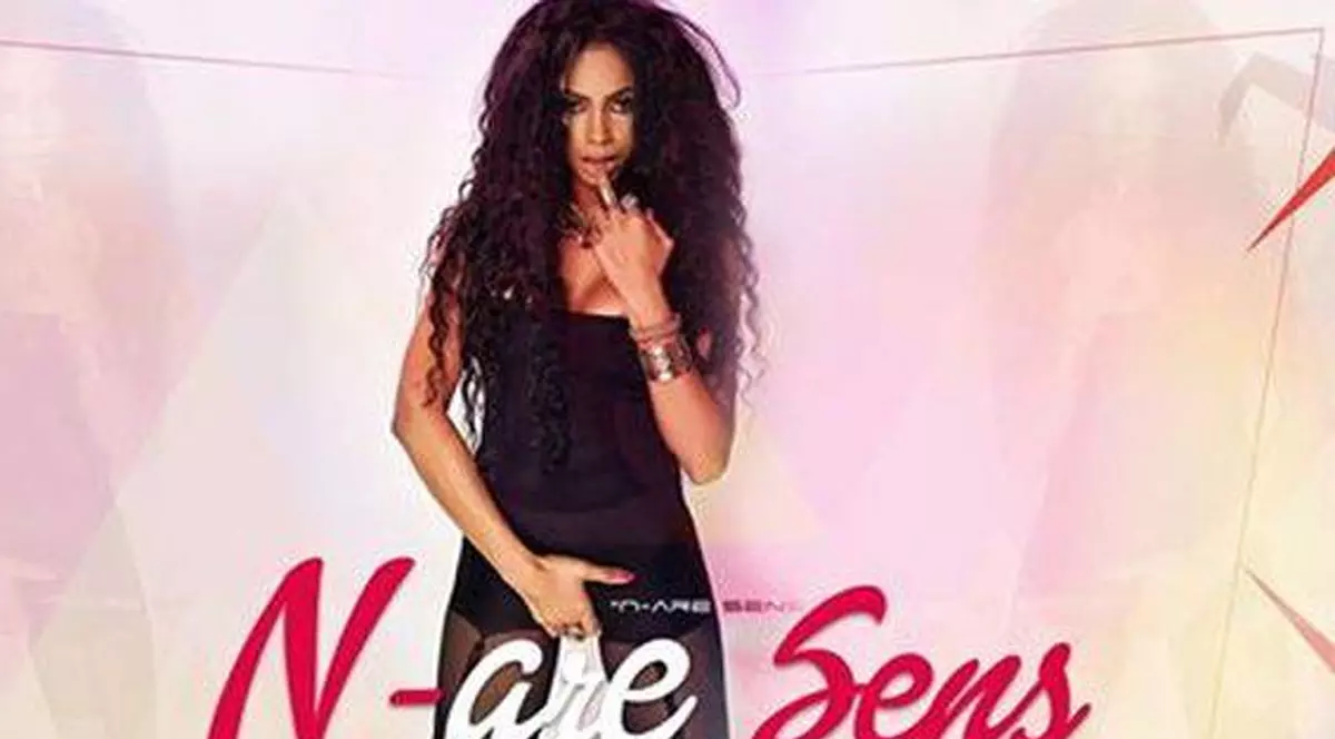 PREMIERĂ LIBERTATEA.RO | EXOTICA LAURETTE s-a apucat serios de muzică! A lansat piesa "N-ARE SENS", alături de rapper-ul BALKAN