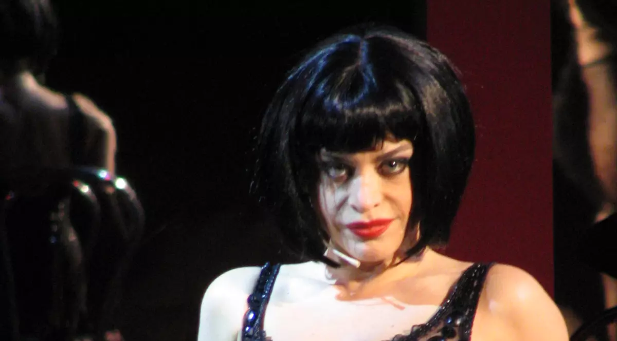 Lori, DECLARAŢIE INCENDIARĂ: "Femeile trebuie, în primul rând, EXCITATE LA CREIER şi abia apoi la ALTE CREIERE MAI MICI"