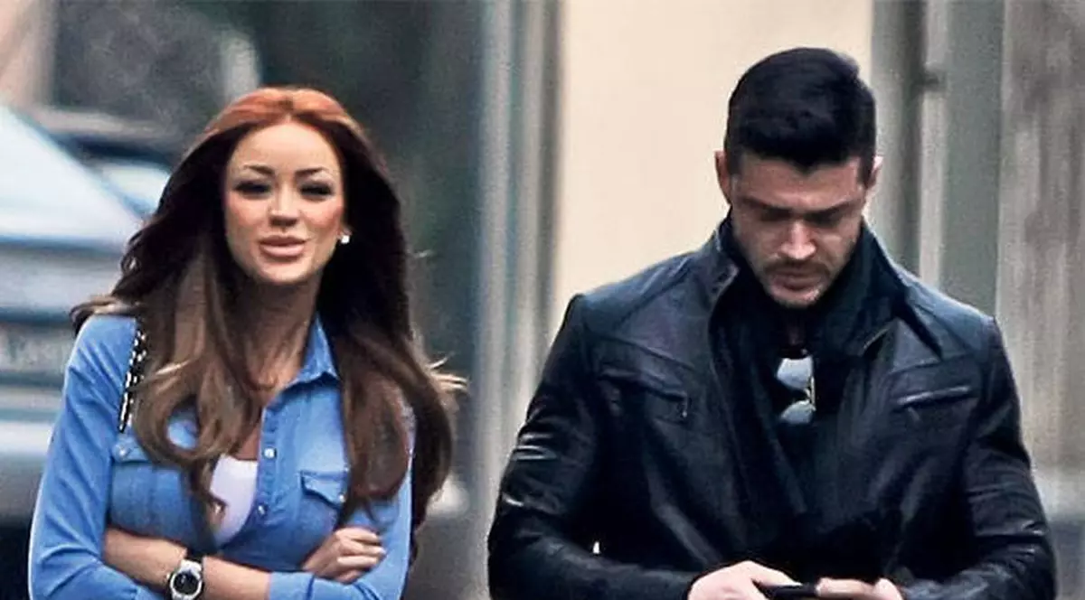 SCANDALUL MONDEN al anului, ÎN RITM DE MANELE. Bianca şi Victor S-AU ALES CU UN CÂNTEC | ASCULTĂ-L AICI 