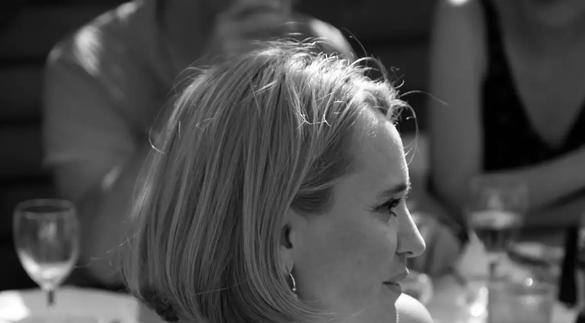 ÎN SFÂRŞIT, Andreea Esca NE ARATĂ CE FACE pentru a se menţine ÎN FORMĂ | FOTO