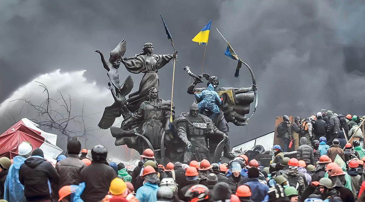 La Kiev e război în toată regula | Trag în oameni cu muniţie de război