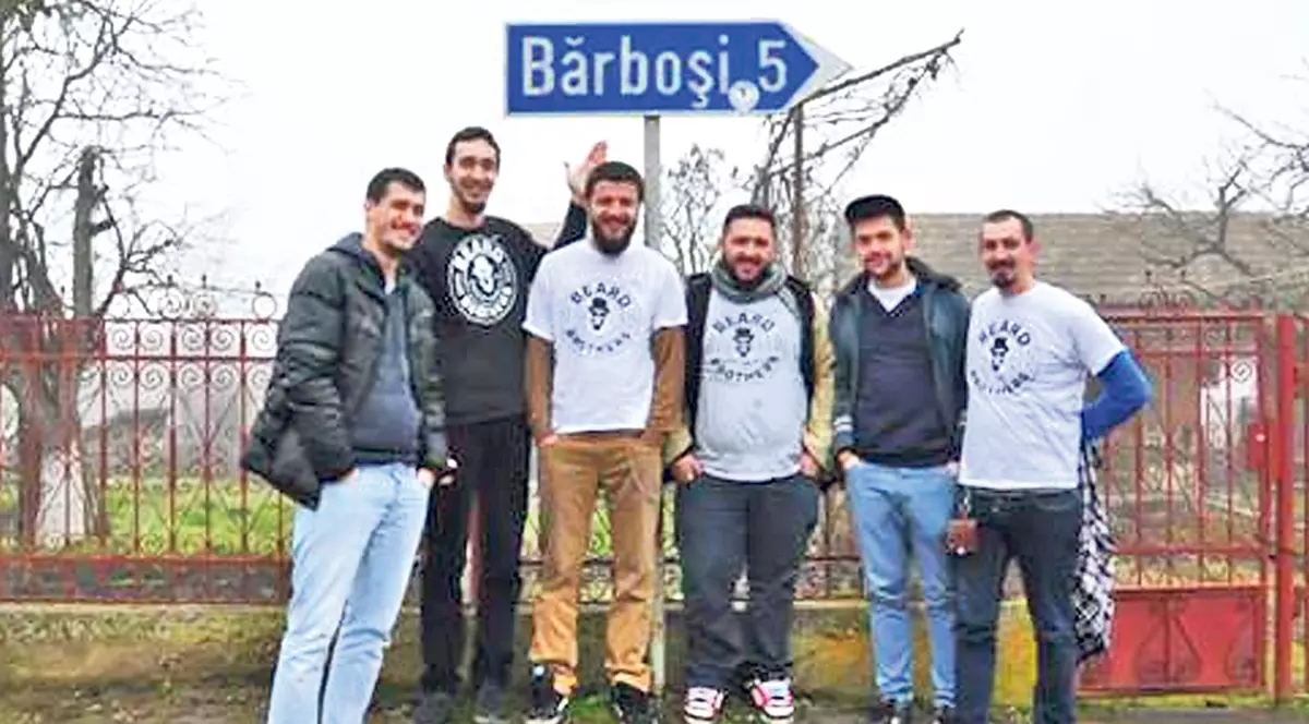 Clubul bărboşilor ajută săracii din... Bărboşi!