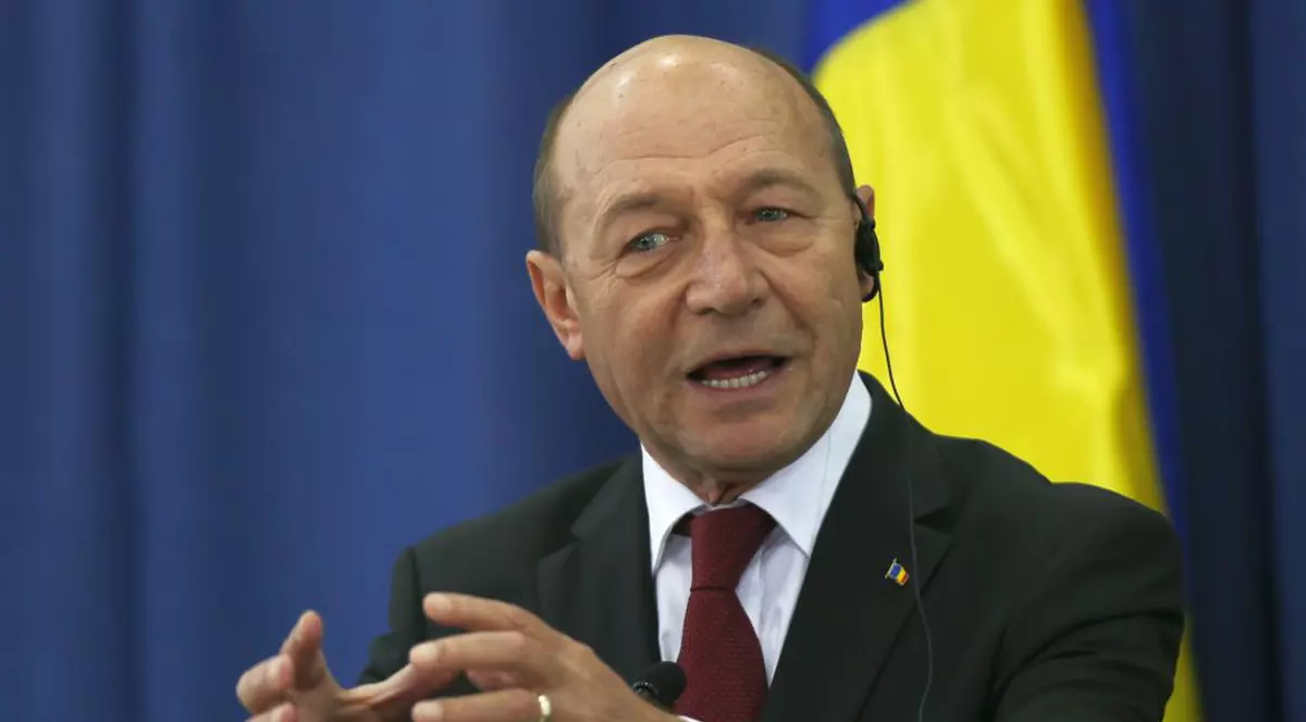 Traian Băsescu face apel la preşedintele Ucrainei să nu ordone reprimarea protestatarilor
