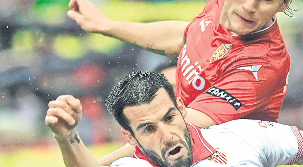 Cristi Săpunaru va plăti o sumă record pentru că a agresat doi stewarzi în 2009 | VIDEO