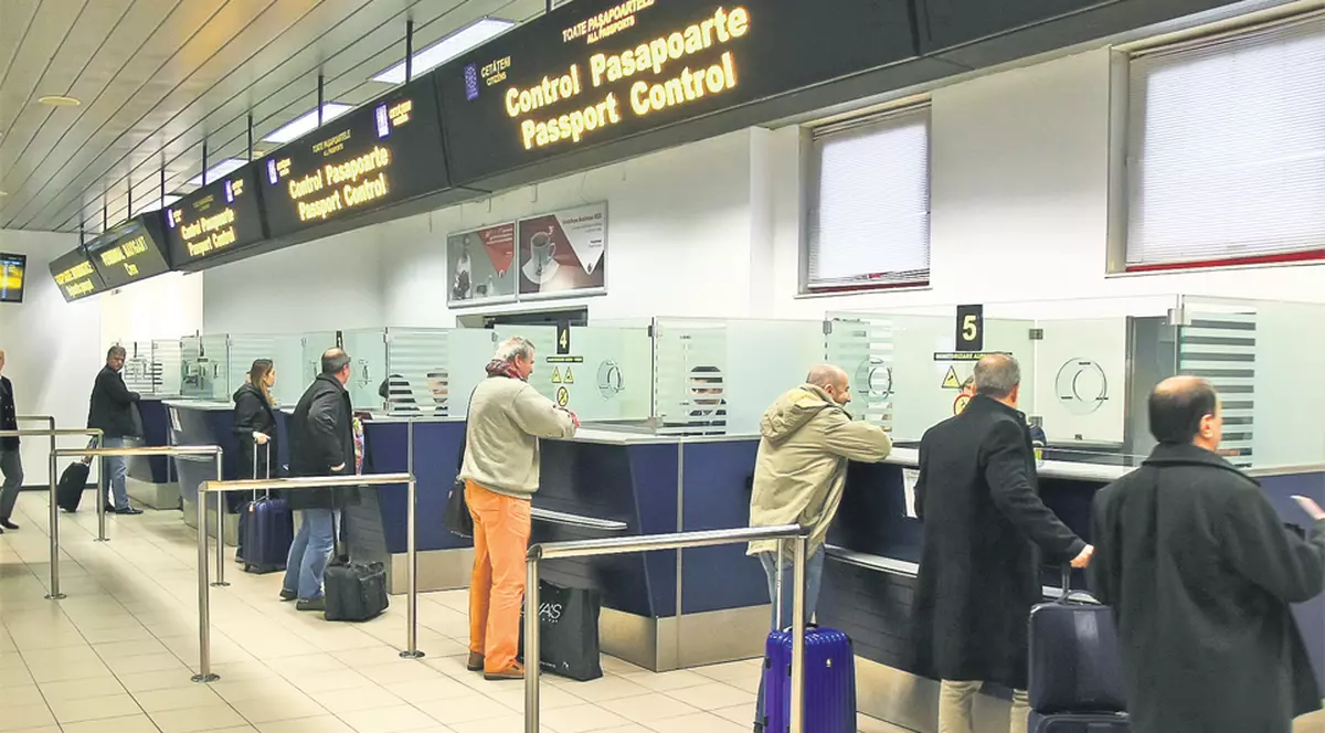 Despăgubiri de 600 € pentru o cursă anulată. Un nou regulament european taxează mai dur companiile aeriene