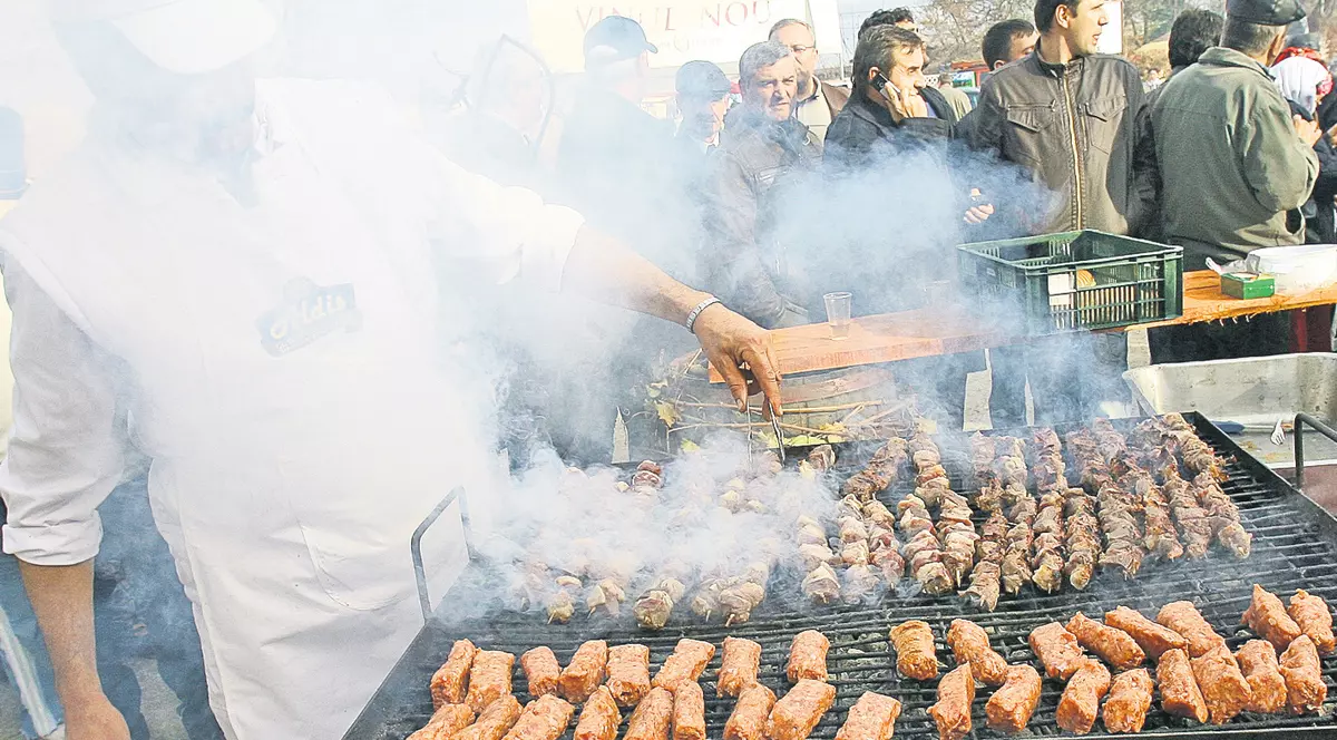 Românii din străinătate au interzis la mititei