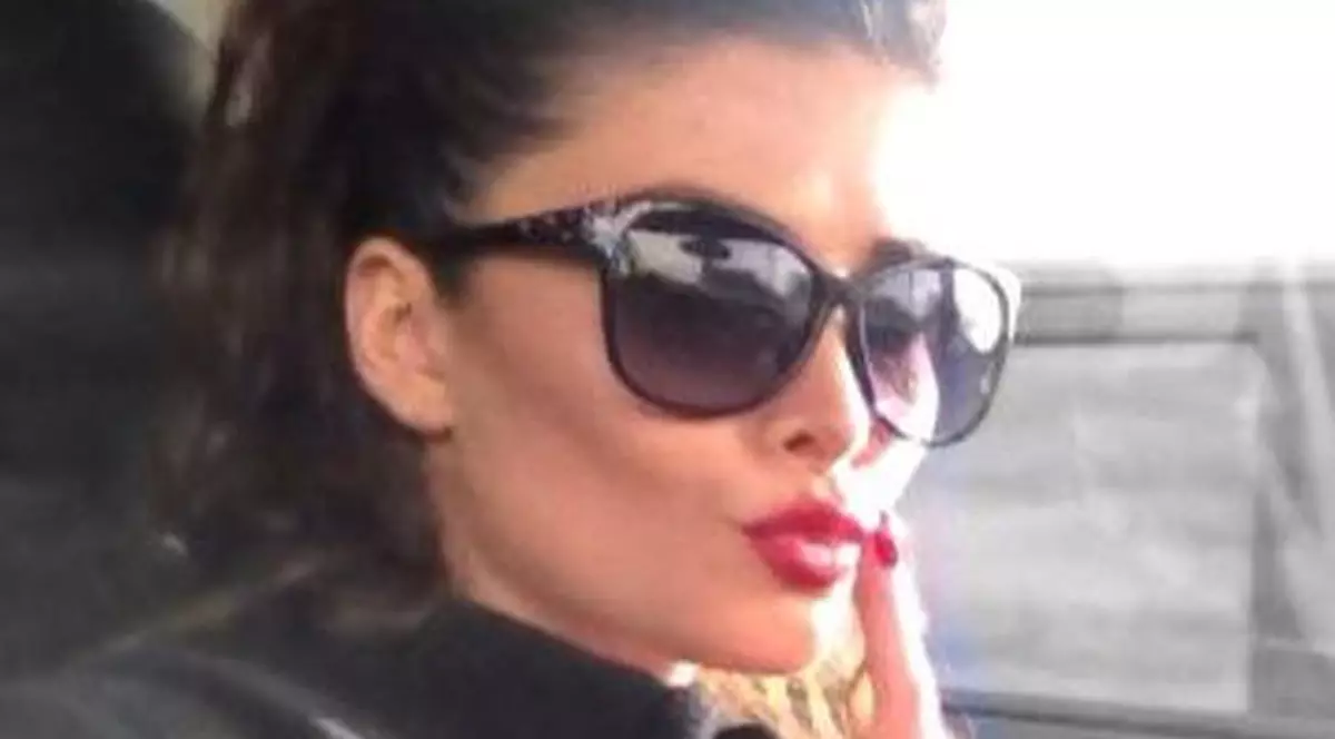 Alina Puşcaş ŞI-A SCHIMBAT OBICEIURILE de când A DIVORŢAT! Uite CU CE SE OCUPĂ SEARA, acasă | FOTO