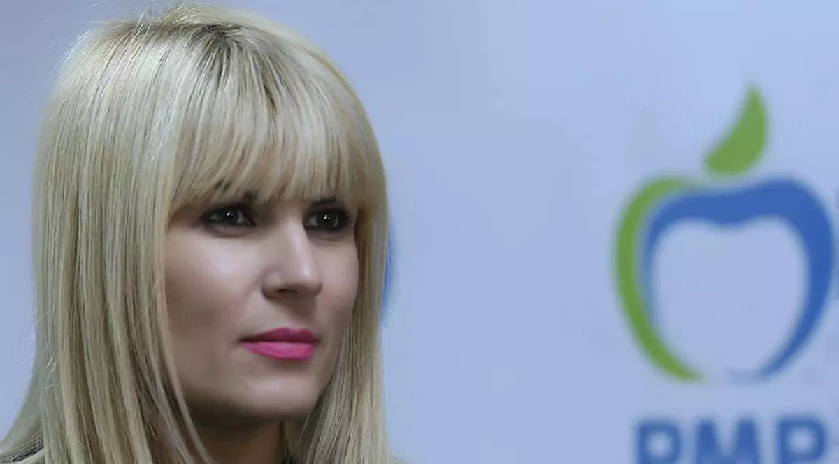 Elena Udrea, mişcare de maestru: a reuşit să-l convingă pe ciobanul Artimiţă să intre în PMP