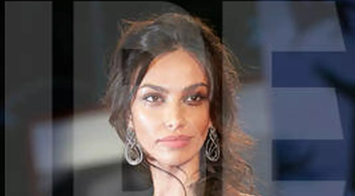 Probleme pentru MĂDĂLINA GHENEA! Vezi aici ce a păţit!