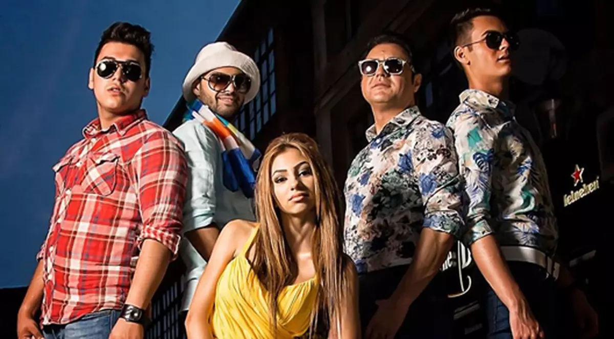 GYA, DE LA GIPSY CASUAL, ÎȘI SĂRBĂTOREȘTE MAJORATUL ÎNTR-UN LOCAL DE SUPER FIȚE, ALĂTURI DE NUME MARI DIN SHOWBIZ! Uite cât costă doar ROCHIA pe care o va purta