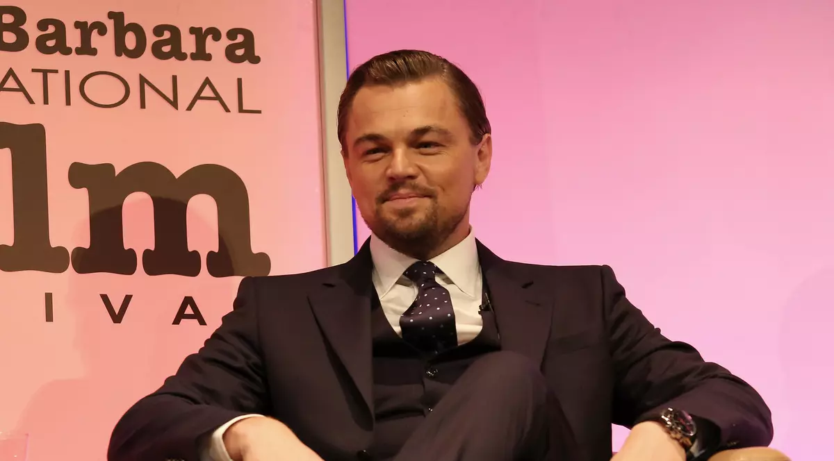Leonardo DiCaprio a donat 3.000.000$ pentru salvarea rechinilor