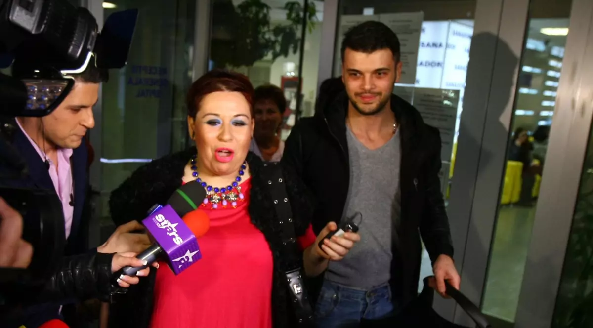 Oana Roman şi fetiţa ei S-AU EXTERNAT! Vedeta spune că A AVUT O RECUPERARE MAI GREA | FOTO  