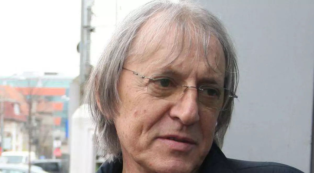 CU OCHII ÎN LACRIMI, Mihai Constantinescu ÎŞI AMINTEŞTE de SORA LUI. Iată CARE ESTE MELODIA LUI care ei NU ÎI PLĂCEA DELOC