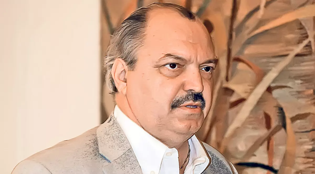 EXCLUSIV | Victor Socaciu îşi încurajează fiul să chiulească de la şcoală! Marina Almăşan e foc şi pară pe fostul soţ şi îi pregătește o surpriză de zile mari