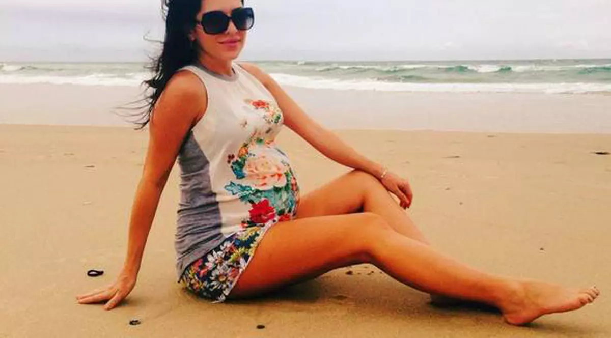 CELIA ARE PROBLEME ÎNAINTE DE NAŞTERE! Timpul o presează pe cântăreaţă. Autorităţile australiene SUNT DE NECLINTIT