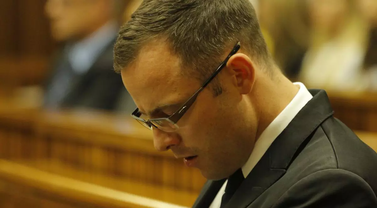 Imaginile uluitoare de la locul crimei! Ce au văzut poliţiştii după ce Oscar Pistorius şi-a împuşcat iubita | VIDEO