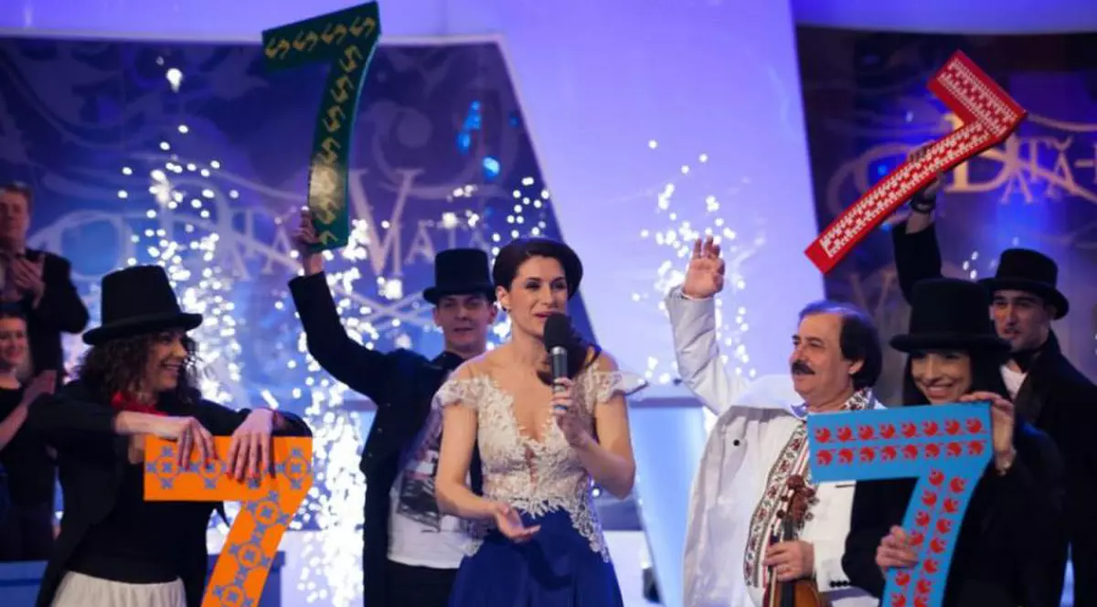I s-a întâmplat “O dată-n viaţă!” Află ce vedetă n-a mai cântat niciodată şi a acceptat provocarea Iulianei Tudor! | FOTO