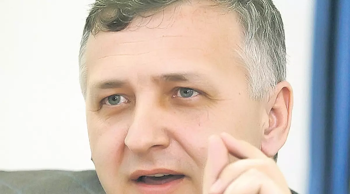 Fiscul «atacă» 11 români care au dat tunuri de 30 de milioane de euro