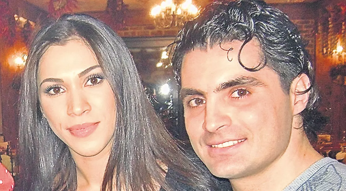 Nevasta lui Pepe se face notăriţă!