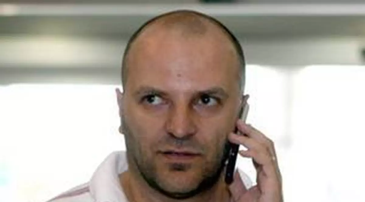 Capatos A ÎNJURAT-O RĂU PE ASISTENTA ADRIANEI BAHMUŢEANU. "Nu am mai zis NICIODATĂ aşa ceva unei femei. Cinci minute AM TURUIT"